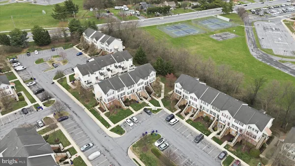 $325,000 | 6510 Daytona Court, Unit 205, Frederick, MD 21703