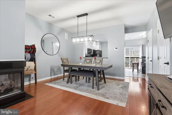 $325,000 | 6510 Daytona Court, Unit 205, Frederick, MD 21703