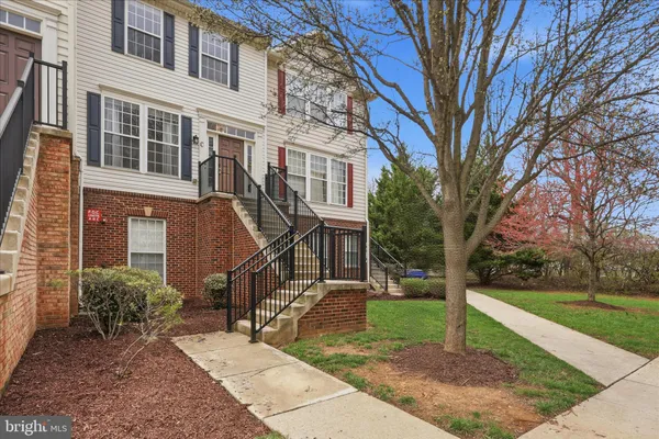 $325,000 | 6510 Daytona Court, Unit 205, Frederick, MD 21703
