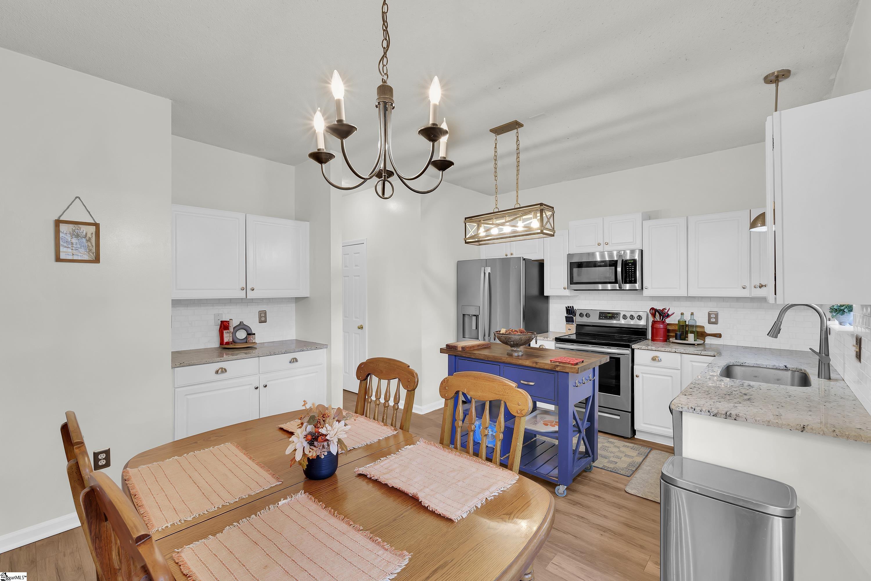 111 Golden Crest Court Mauldin, SC 29662 - Photo 5 of 25