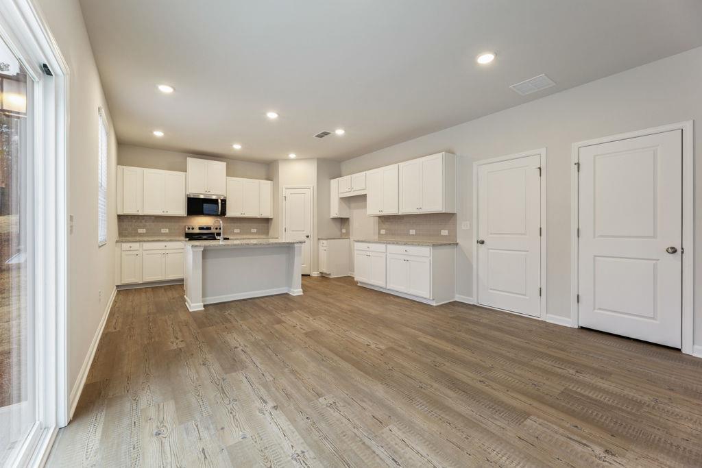 8047 Joyce Way Fairburn, GA 30213 - Photo 14 of 32