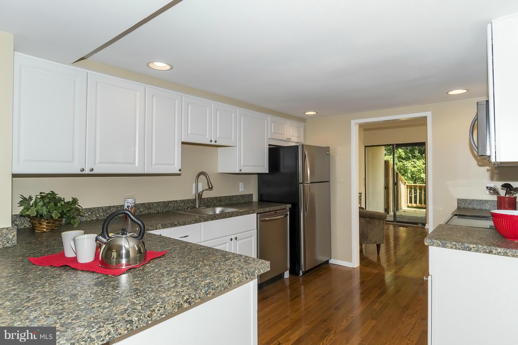 9728 Basket Ring Road Columbia, MD 21045 - Photo 6 of 30 Kitchen