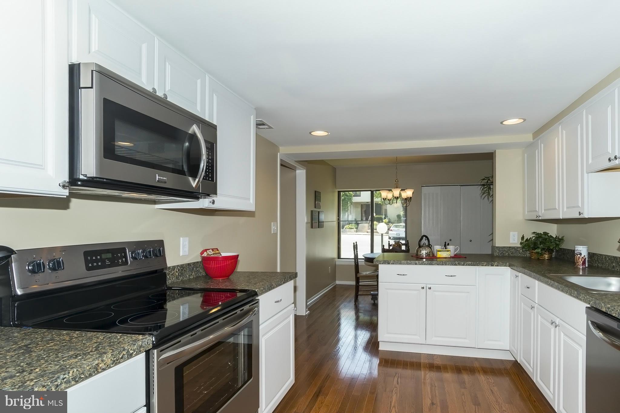 9728 Basket Ring Road Columbia, MD 21045 - Photo 7 of 30 Kitchen