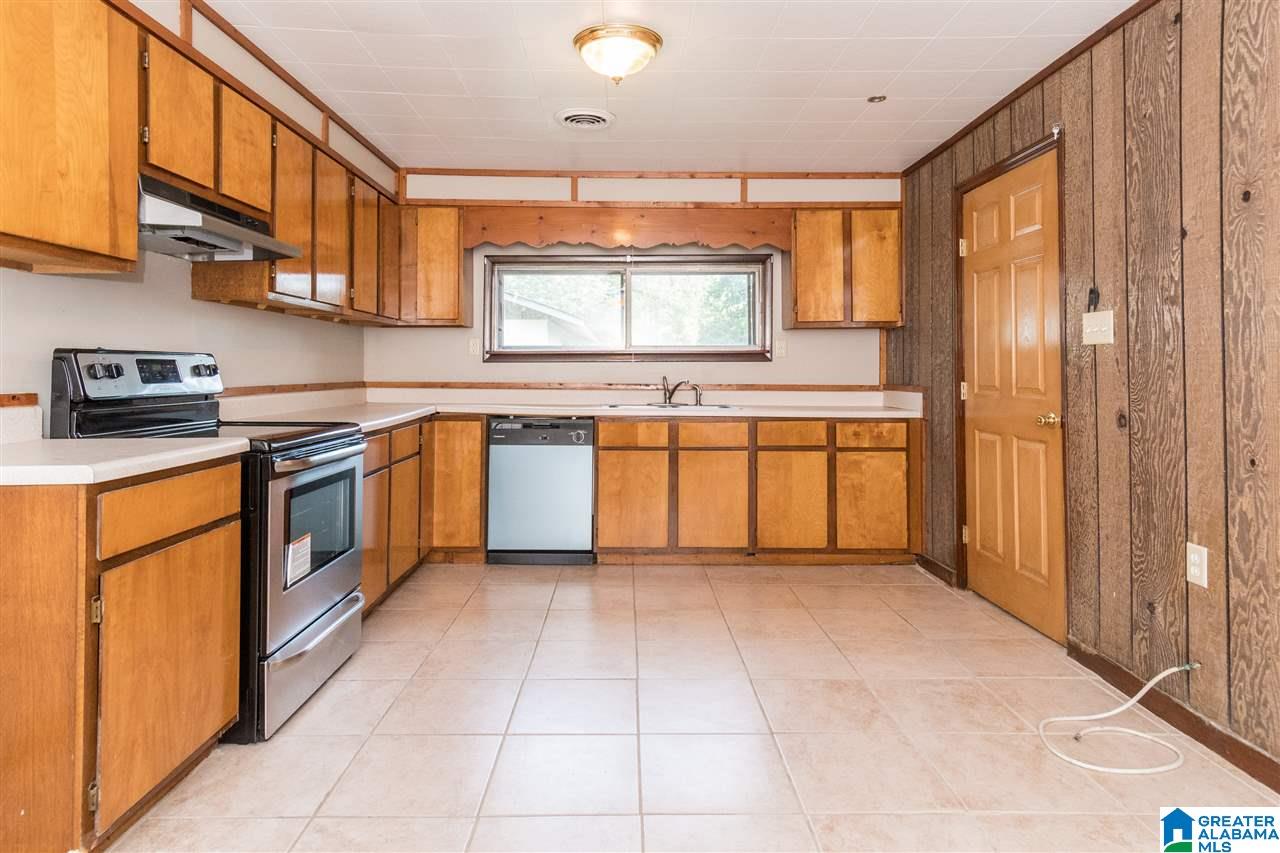 5029 Eubanks Road Bessemer, AL 35022 - Photo 9 of 27