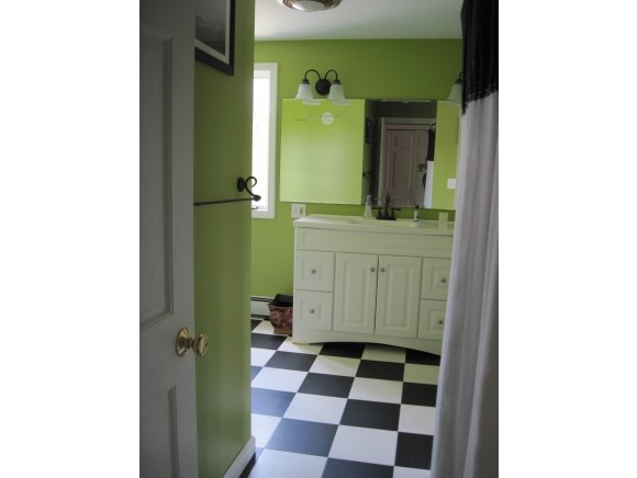 61 Linden Street Exeter, NH 03833 - Photo 23 of 35 Gallery Image 23