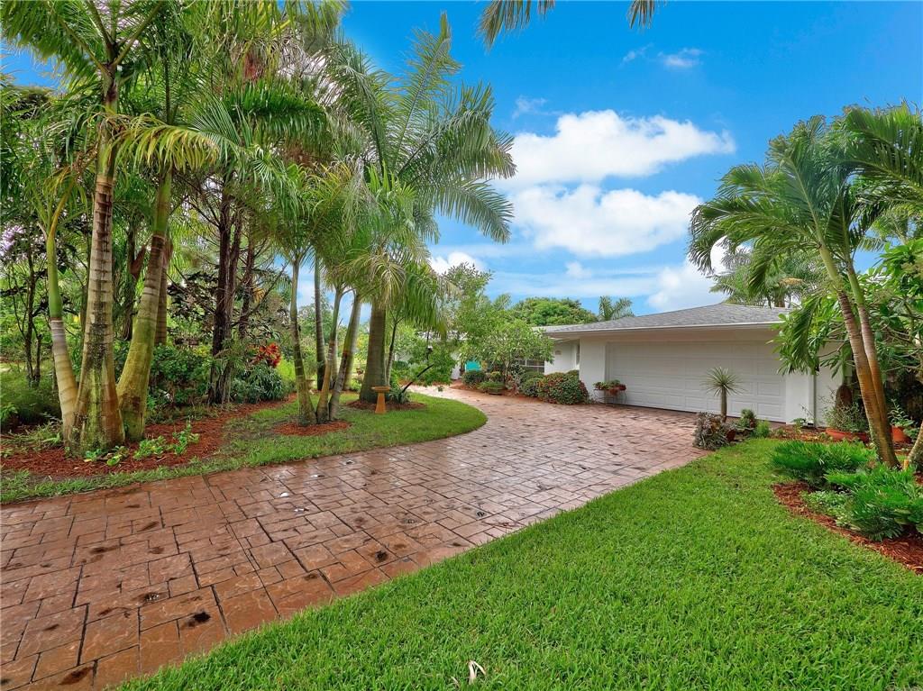 1876 Northwest Fork Road Stuart, FL 34994 - Photo 4 of 18 Gallery Image 4