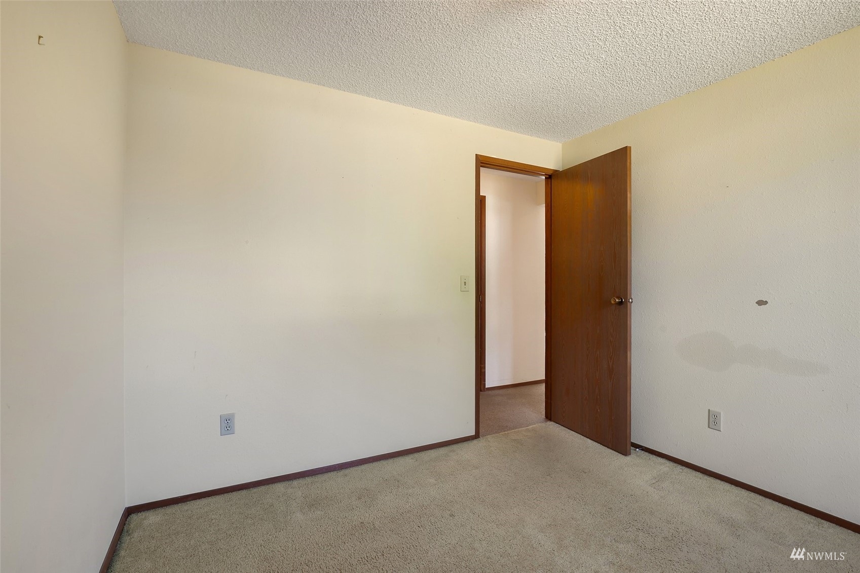 11033 Southeast 182nd Street Renton, WA 98055 - Photo 18 of 36 Gallery Image 18