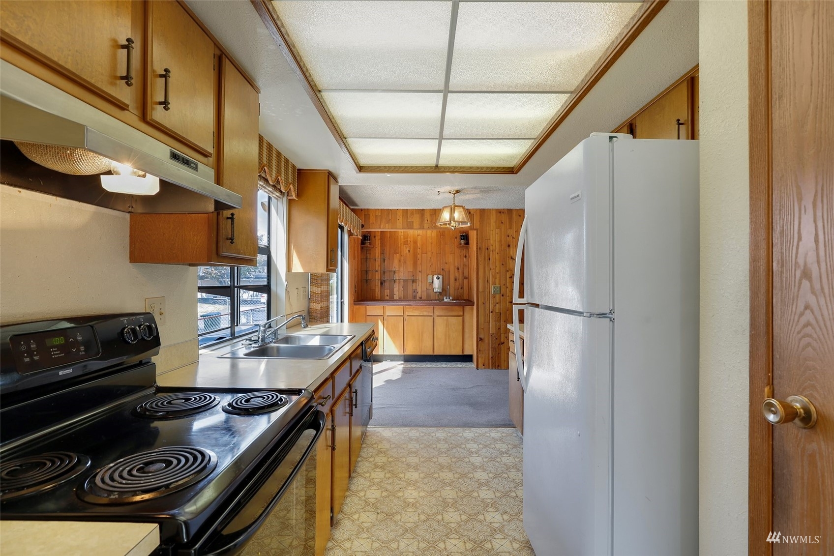 11033 Southeast 182nd Street Renton, WA 98055 - Photo 7 of 36 Gallery Image 7