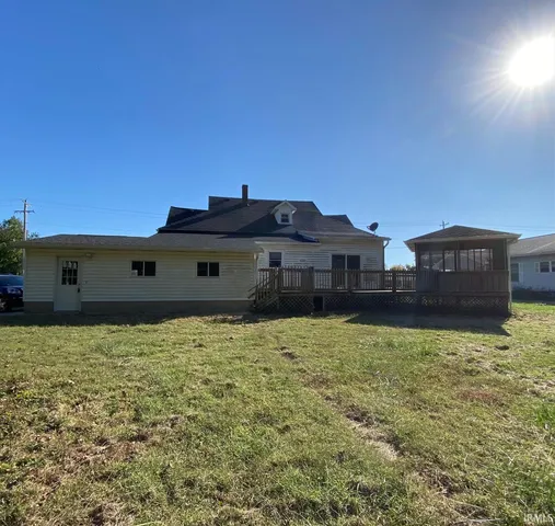 $164,900 | 304 West Pike Avenue, Petersburg, IN 47567