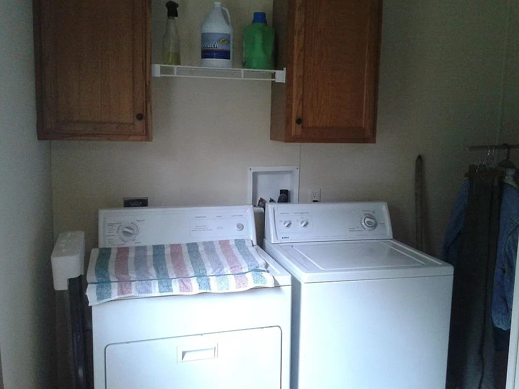 278 Country Way Road Smithville, TX 78957 - Photo 20 of 24 a utility room with dryer and washer