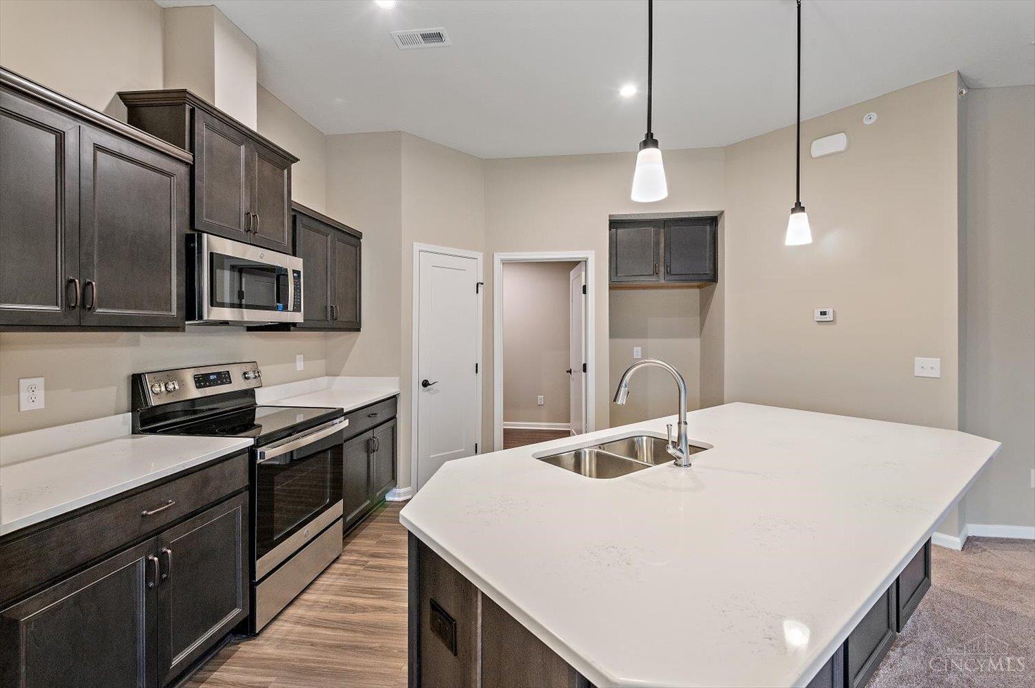 688 Tradition Ridge, Unit 78301 Cincinnati, OH 45245 - Photo 7 of 29 Gallery Image 7
