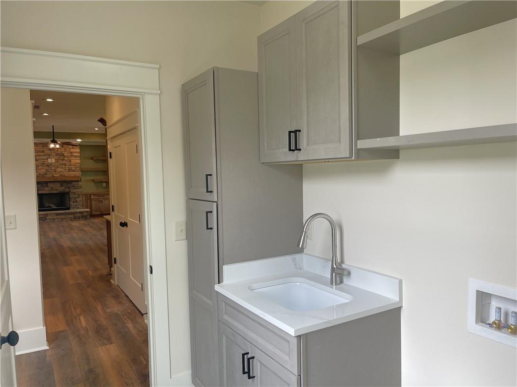 500 Mill Farm Lane Monroe, GA 30655 - Photo 29 of 35 a bathroom with a sink and vanity
