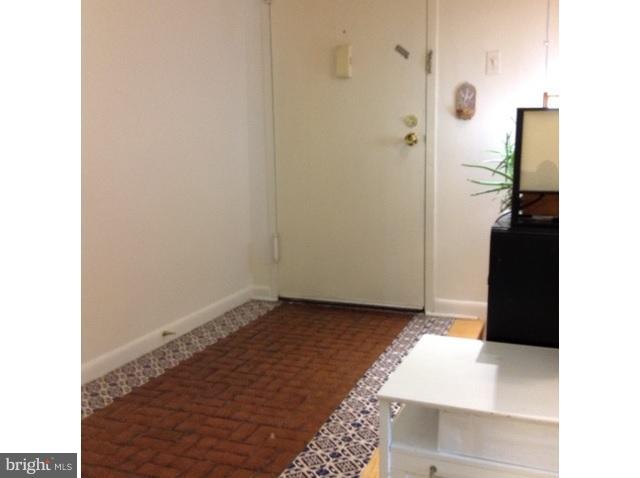 15605 Dorset Road, Unit 39 Laurel, MD 20707 - Photo 24 of 26 Living Room