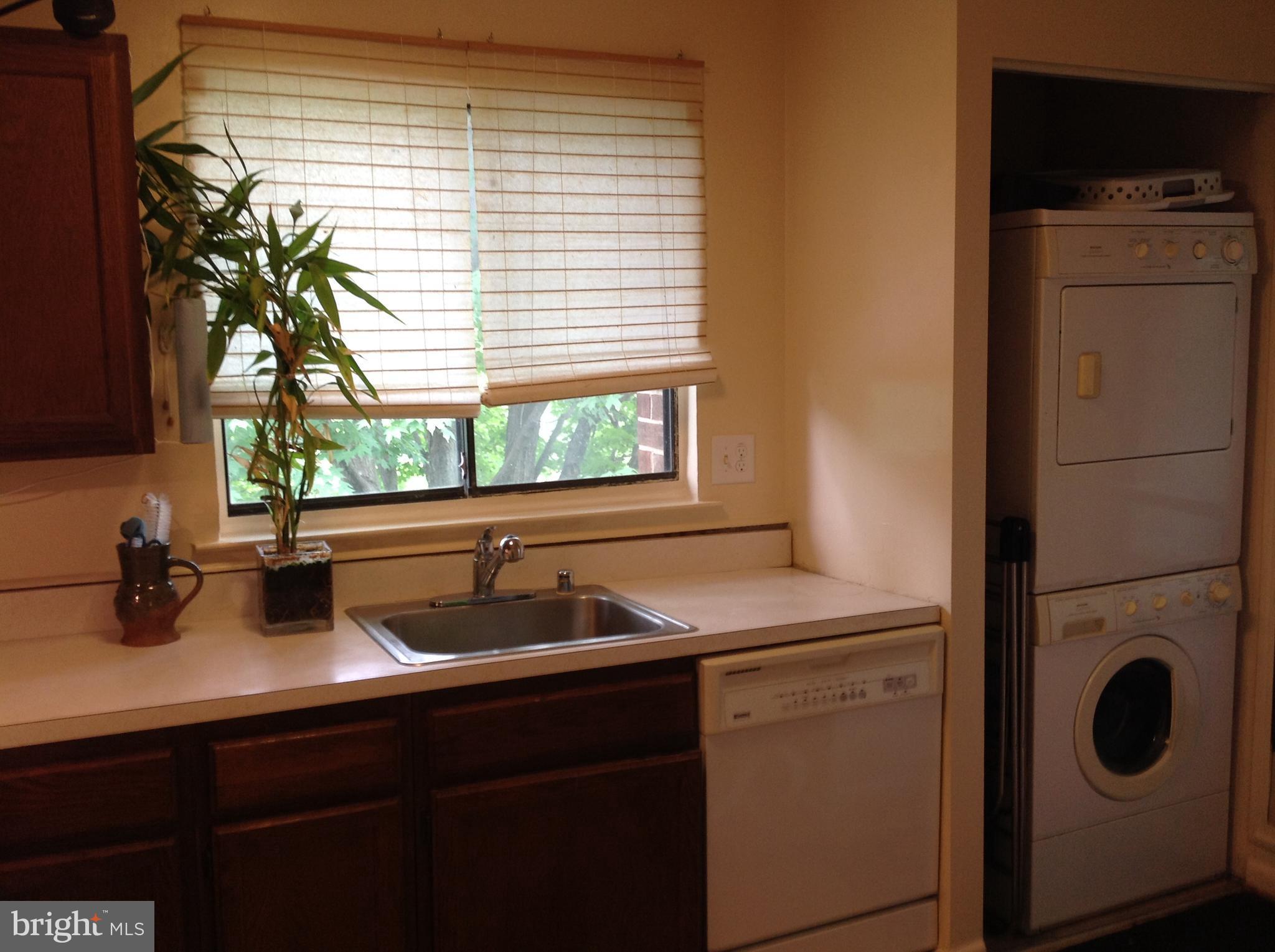 15605 Dorset Road, Unit 39 Laurel, MD 20707 - Photo 9 of 26 Kitchen