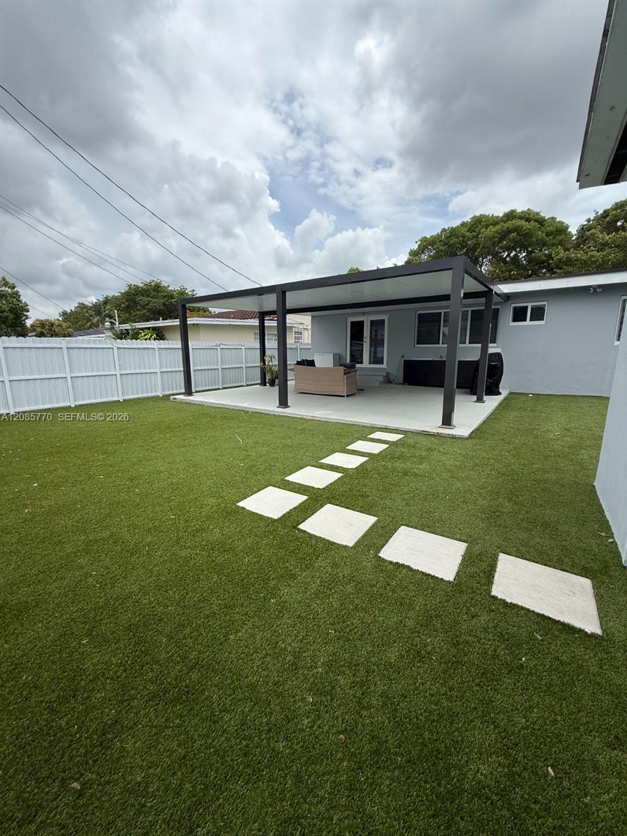 630 Southwest 46th Avenue Miami, FL 33134 - Photo 11 of 17 Gallery Image 11