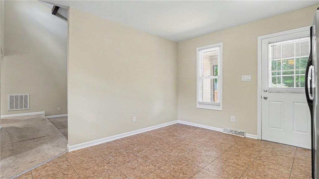 6594 Riverwood Road Walkertown, NC 27051 - Photo 11 of 30