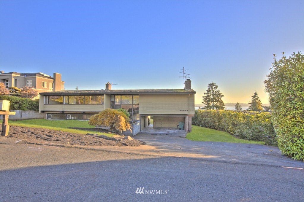 8425 Ridge Road Medina, WA 98039 - Photo 1 of 1 Gallery Image 1