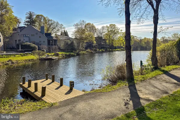 $1,350,000 | 1563 Harpers Cove Lane, Reston, VA 20194