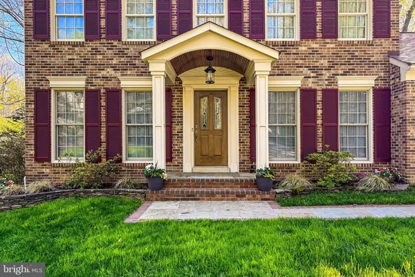 $1,350,000 | 1563 Harpers Cove Lane, Reston, VA 20194