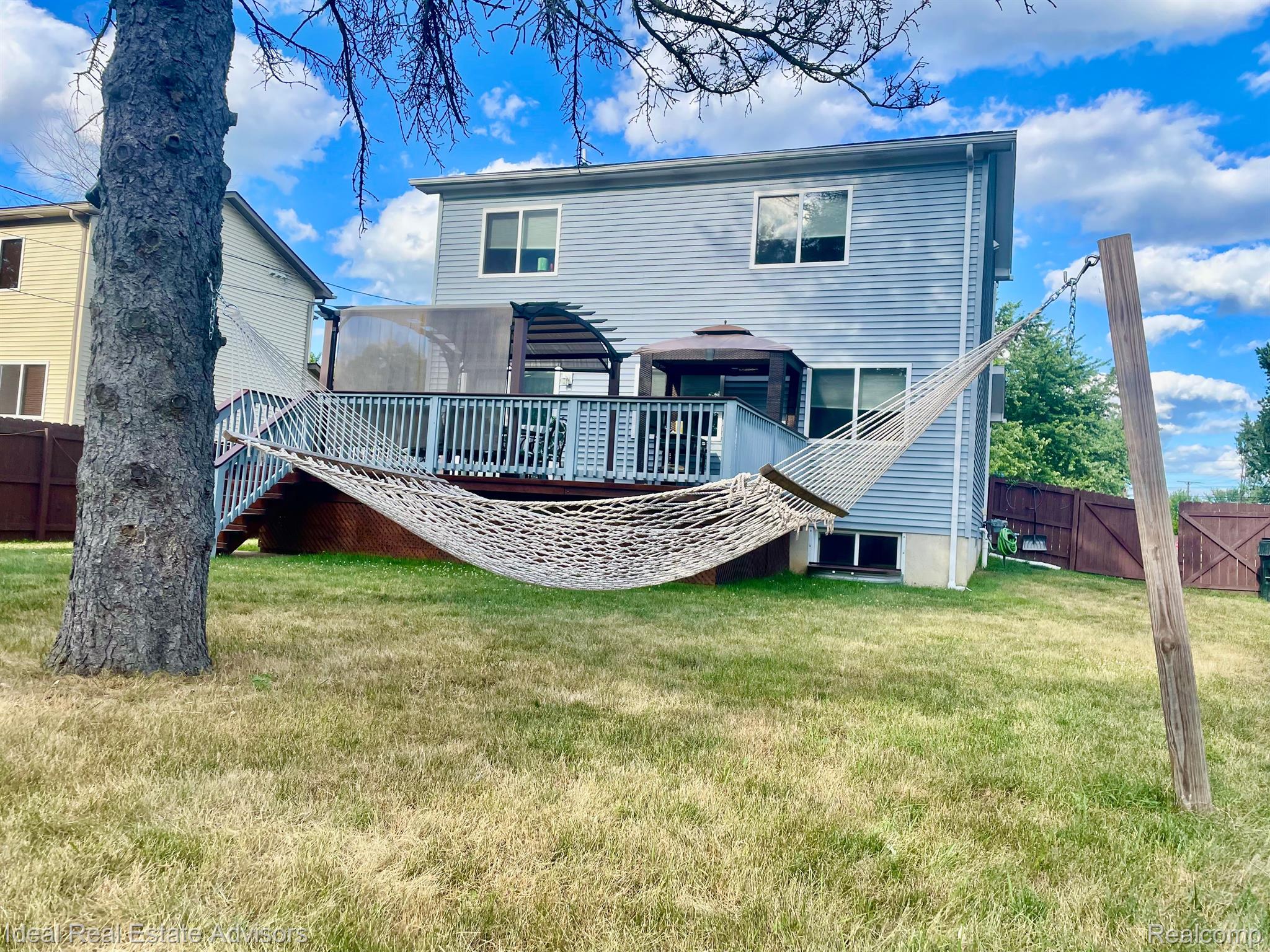 2474 Hessel Avenue Rochester, MI 48307 - Photo 11 of 37 Gallery Image 11