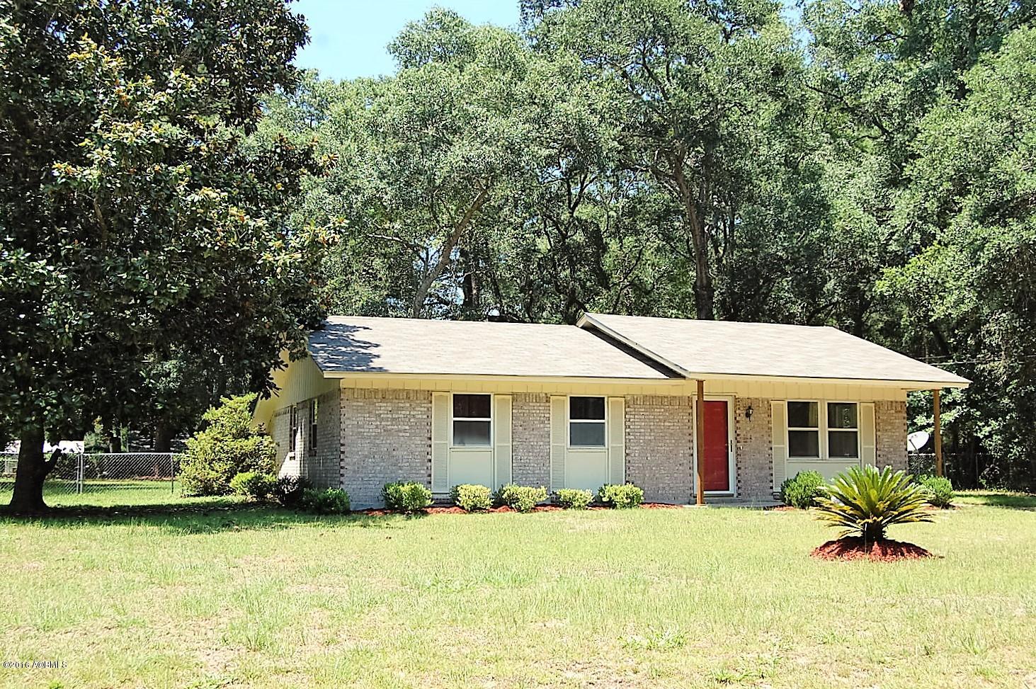 3 Country Manor Road Beaufort, SC 29906 - Photo 2 of 31 DSC_0691