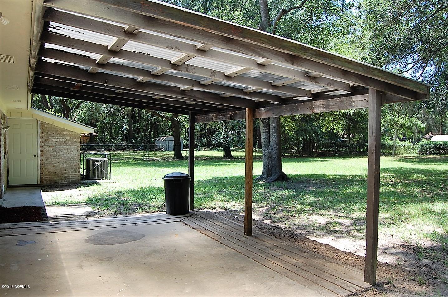 3 Country Manor Road Beaufort, SC 29906 - Photo 24 of 31 DSC_0683