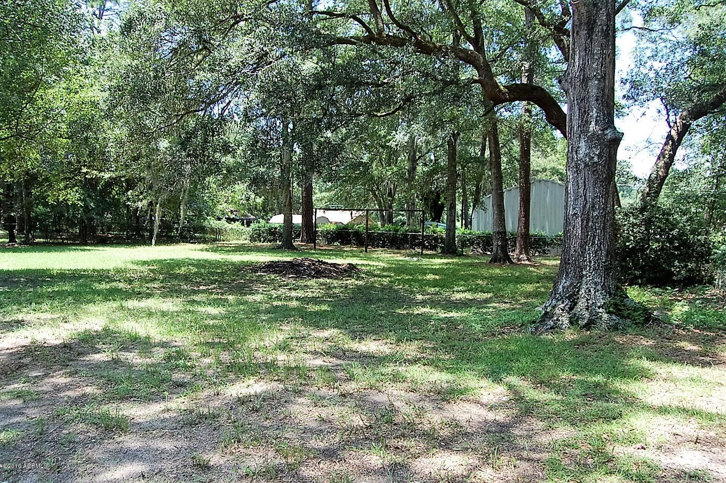 3 Country Manor Road Beaufort, SC 29906 - Photo 25 of 31 DSC_0684