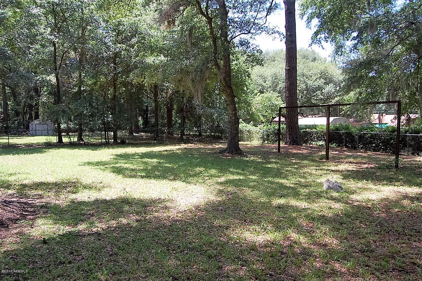 3 Country Manor Road Beaufort, SC 29906 - Photo 28 of 31 DSC_0687