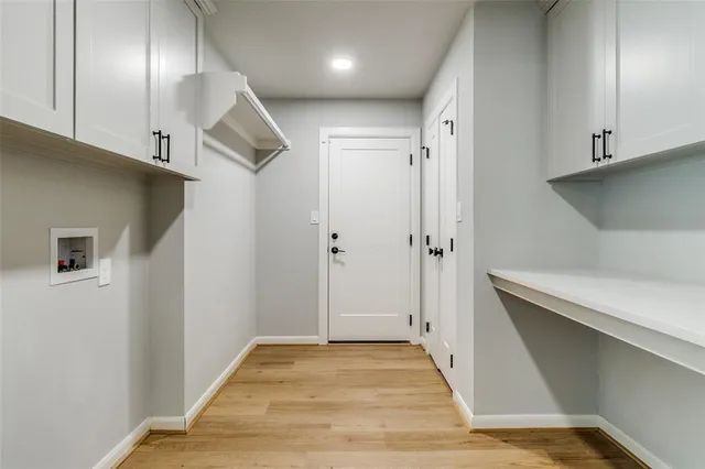 a view of a large window with an outdoor space