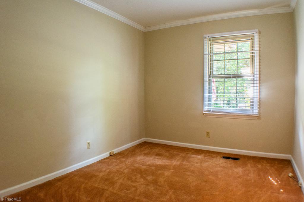 270 Hawkesbury Road Clemmons, NC 27012 - Photo 11 of 23