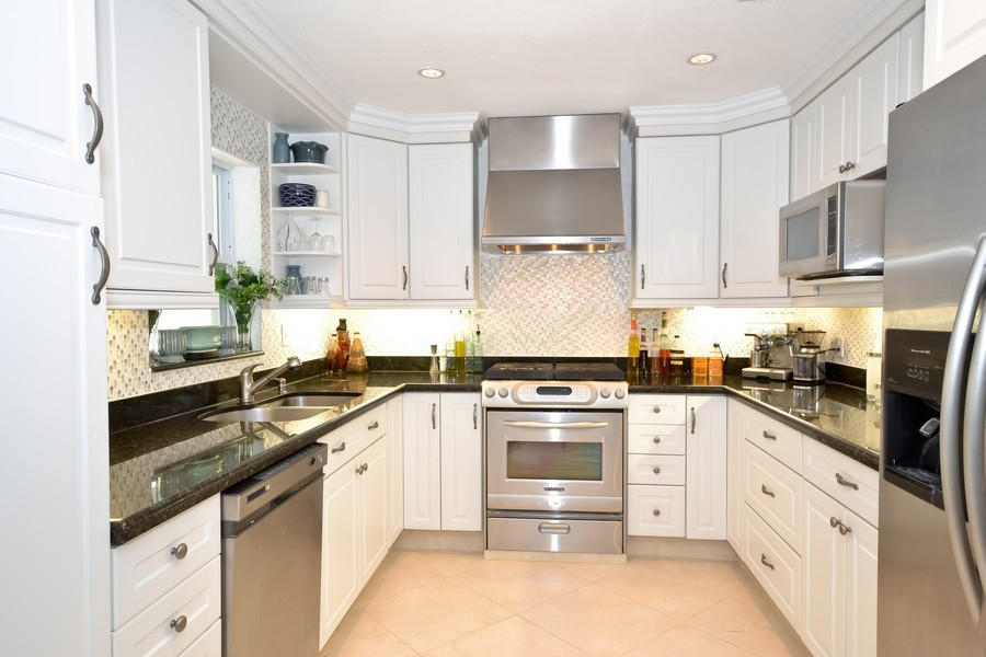 117 Gregory Road West Palm Beach, FL 33405 - Photo 4 of 11 Updated Kitchen