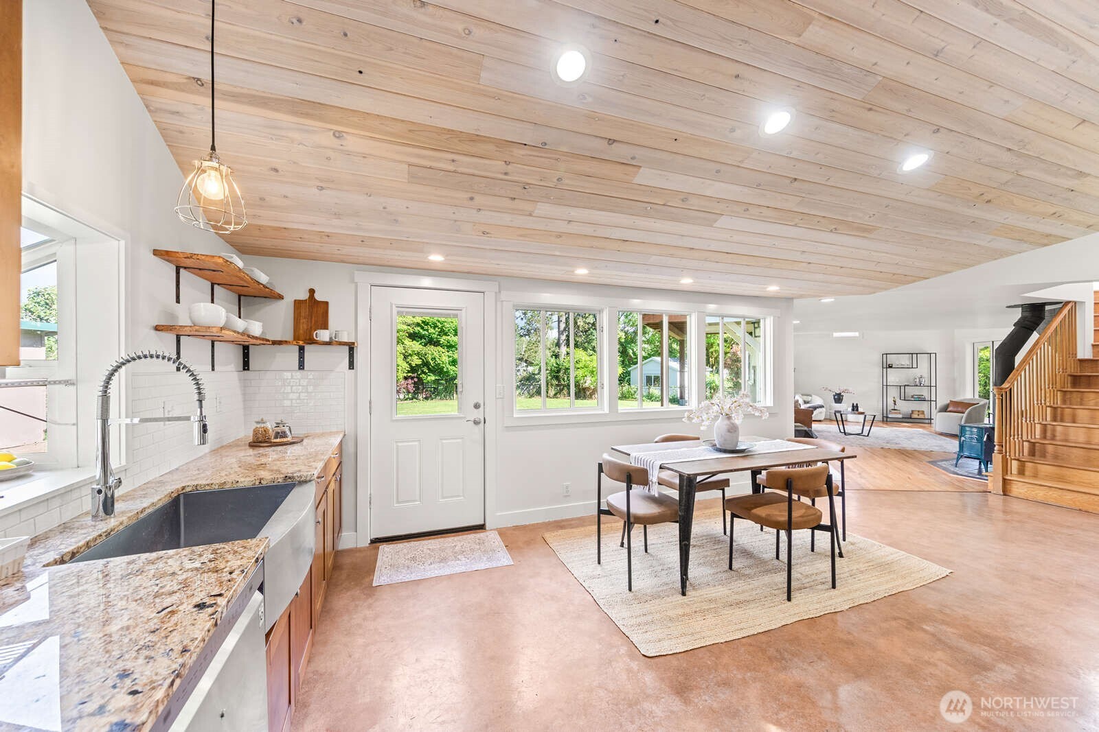 22604 Deppman Road Southwest Vashon, WA 98070 - Photo 2 of 40