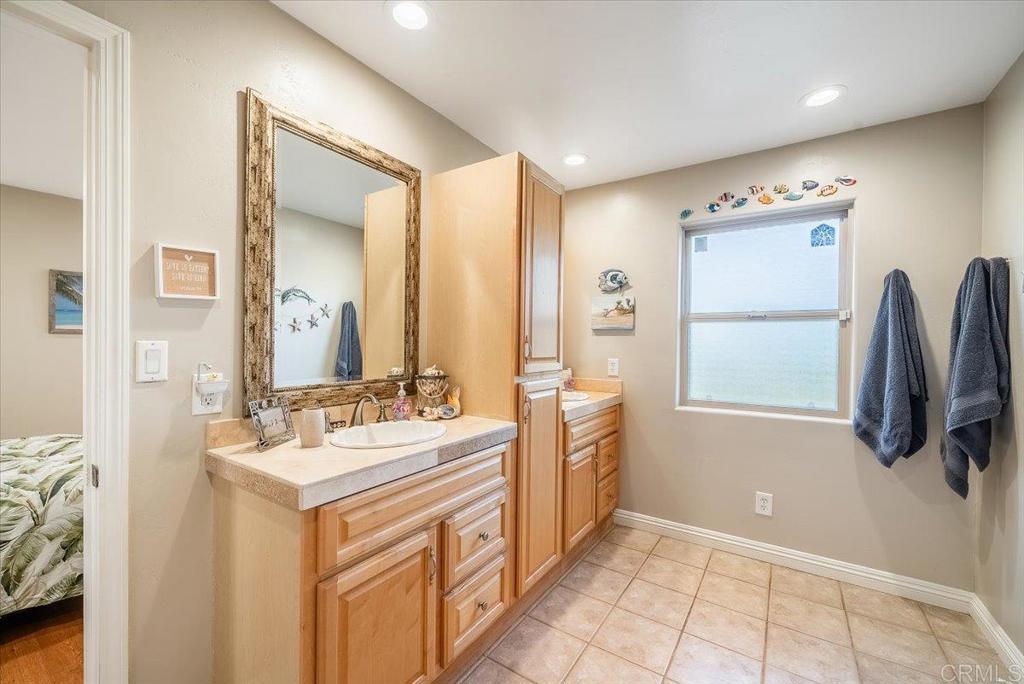 1960 Elevado Road Vista, CA 92084 - Photo 32 of 76