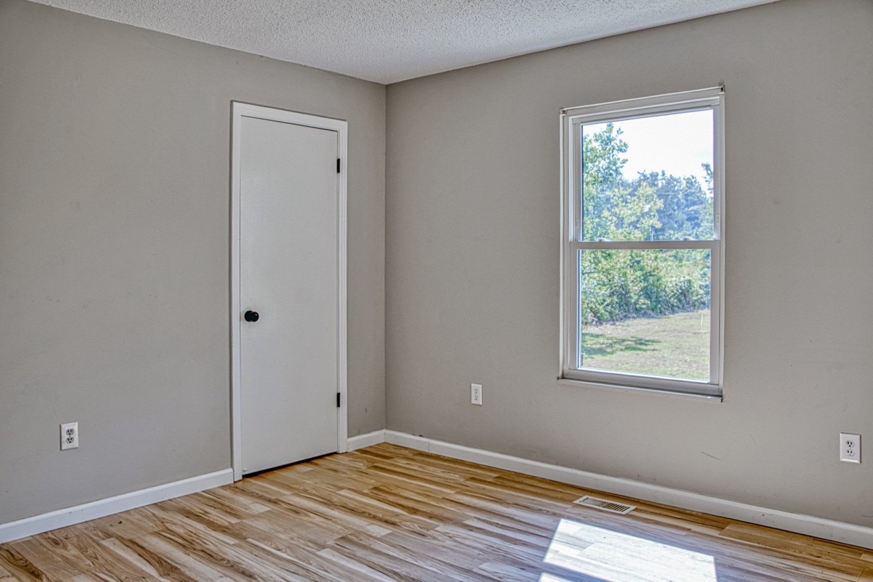 4047 Crawford Road Silver Point, TN 38582 - Photo 11 of 23 Gallery Image 11