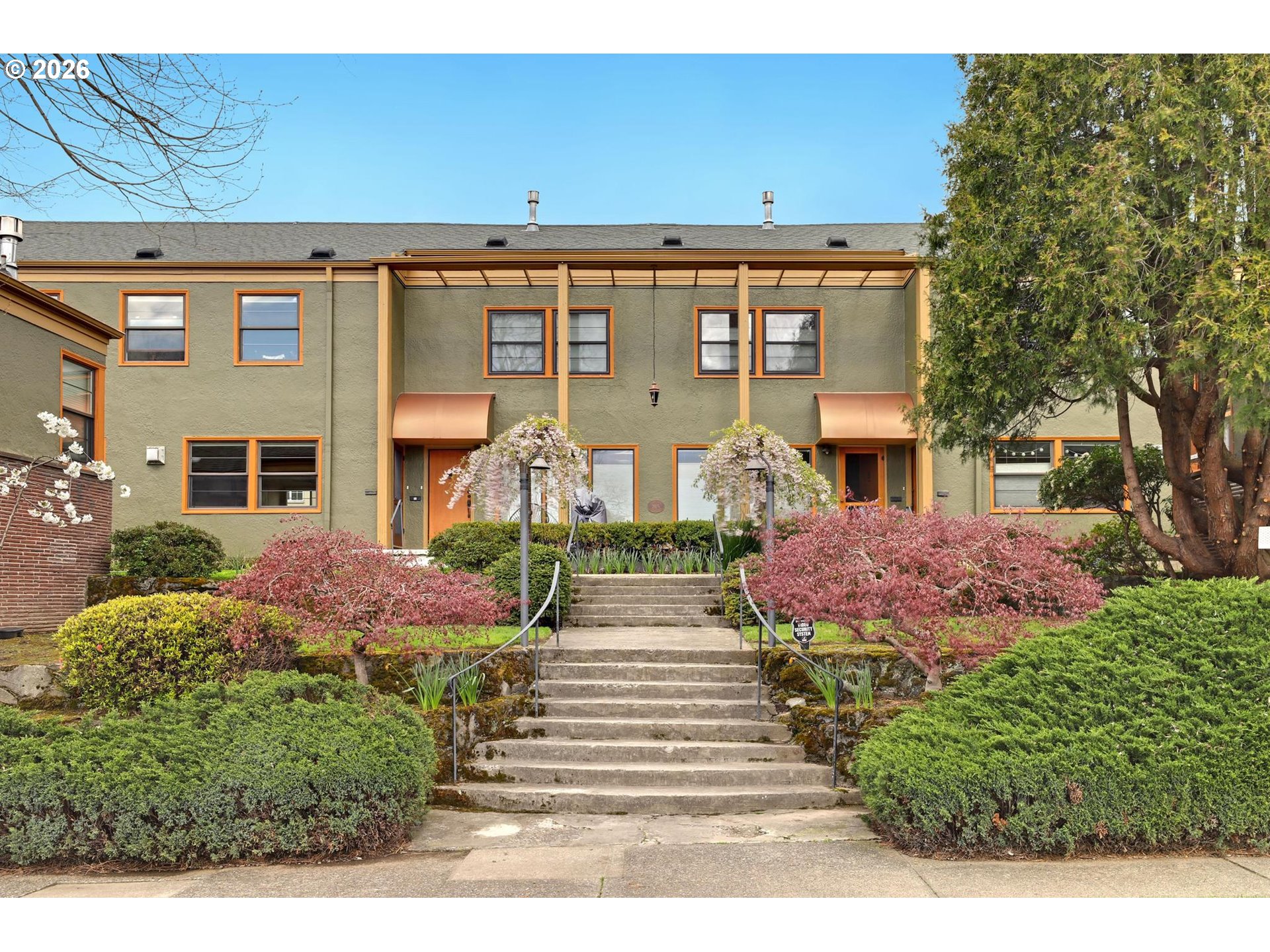2025 Southeast Caruthers Street, Unit 11 Portland, OR 97214 - Photo 1 of 29