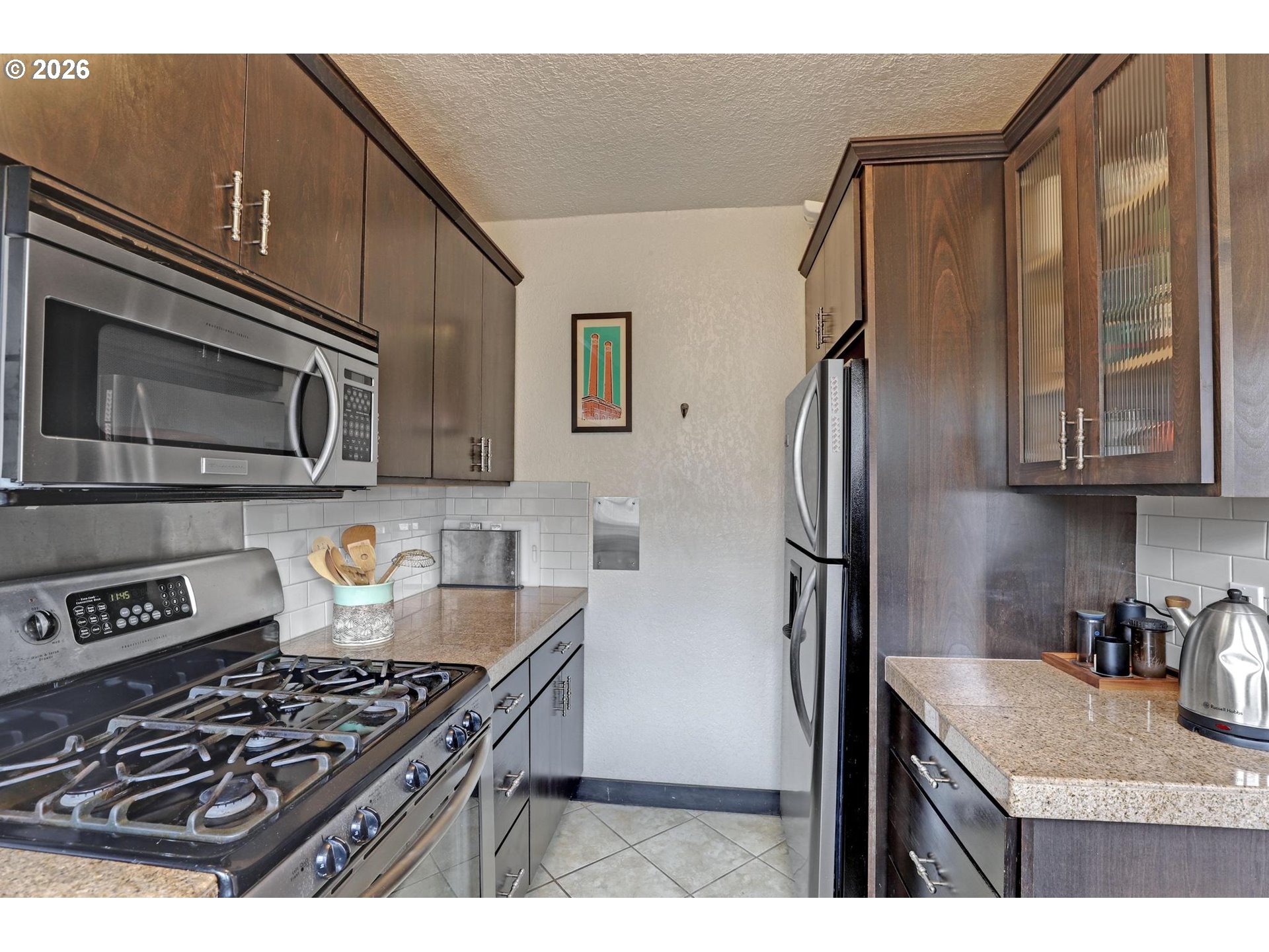 2025 Southeast Caruthers Street, Unit 11 Portland, OR 97214 - Photo 12 of 29 Kitchen