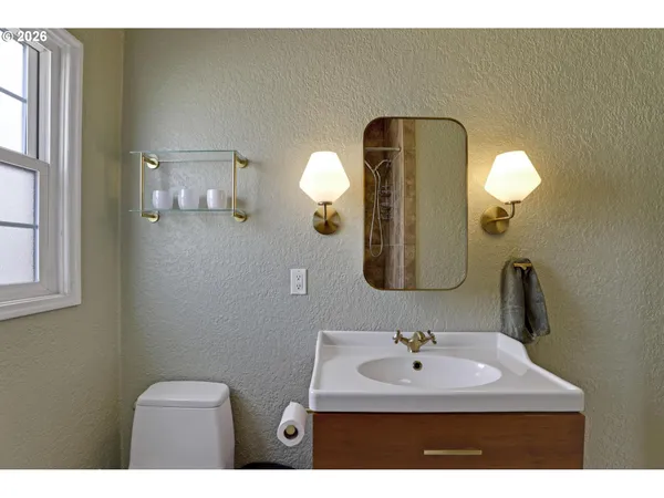 $390,000 | 2025 Southeast Caruthers Street, Unit 11, Portland, OR 97214