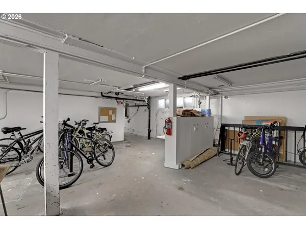 $390,000 | 2025 Southeast Caruthers Street, Unit 11, Portland, OR 97214