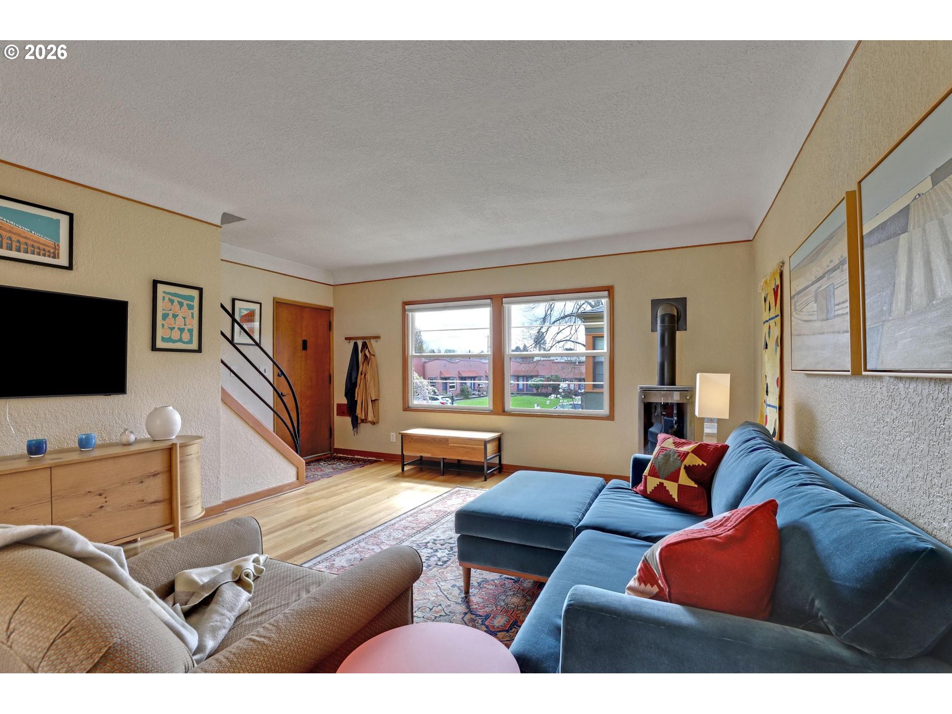 2025 Southeast Caruthers Street, Unit 11 Portland, OR 97214 - Photo 6 of 29 Living Room
