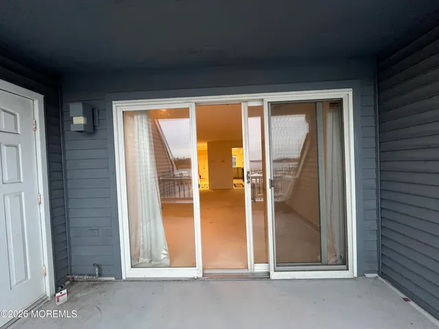 $2,975 | 210 Spinnakers Cove, Toms River, NJ 08753