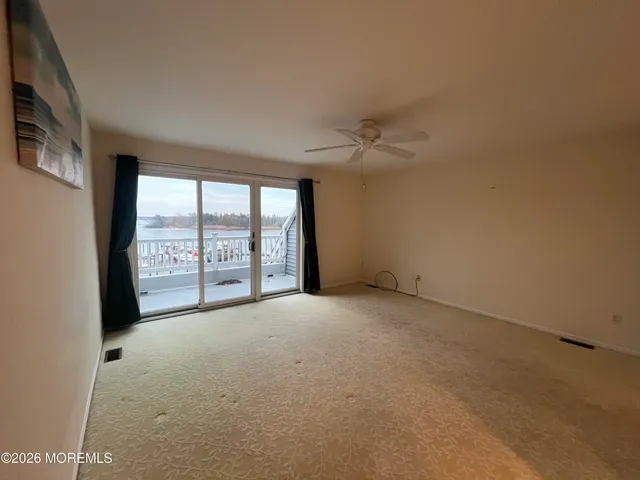 $2,975 | 210 Spinnakers Cove, Toms River, NJ 08753