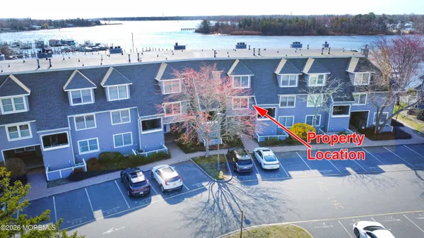 $2,975 | 210 Spinnakers Cove, Toms River, NJ 08753