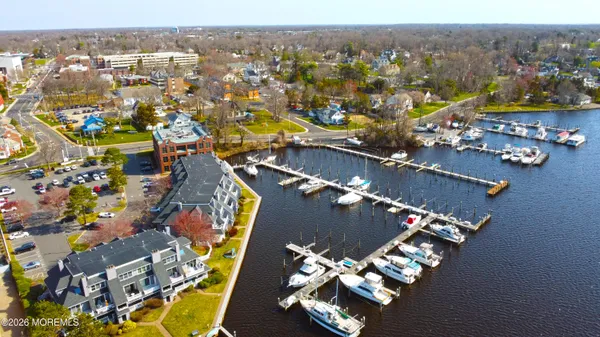 $2,975 | 210 Spinnakers Cove, Toms River, NJ 08753