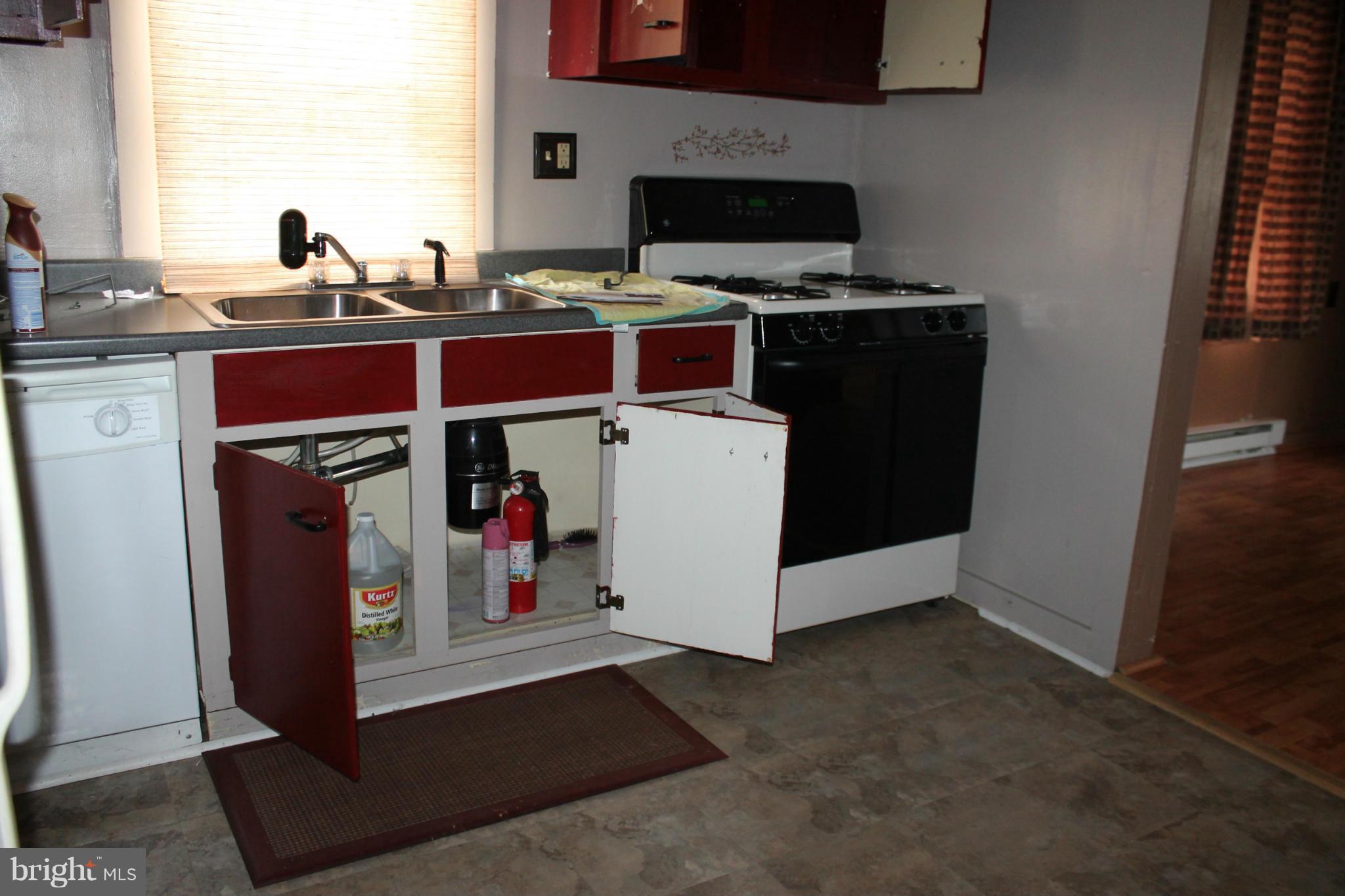 111 South George Street Ranson, WV 25438 - Photo 3 of 6 Kitchen