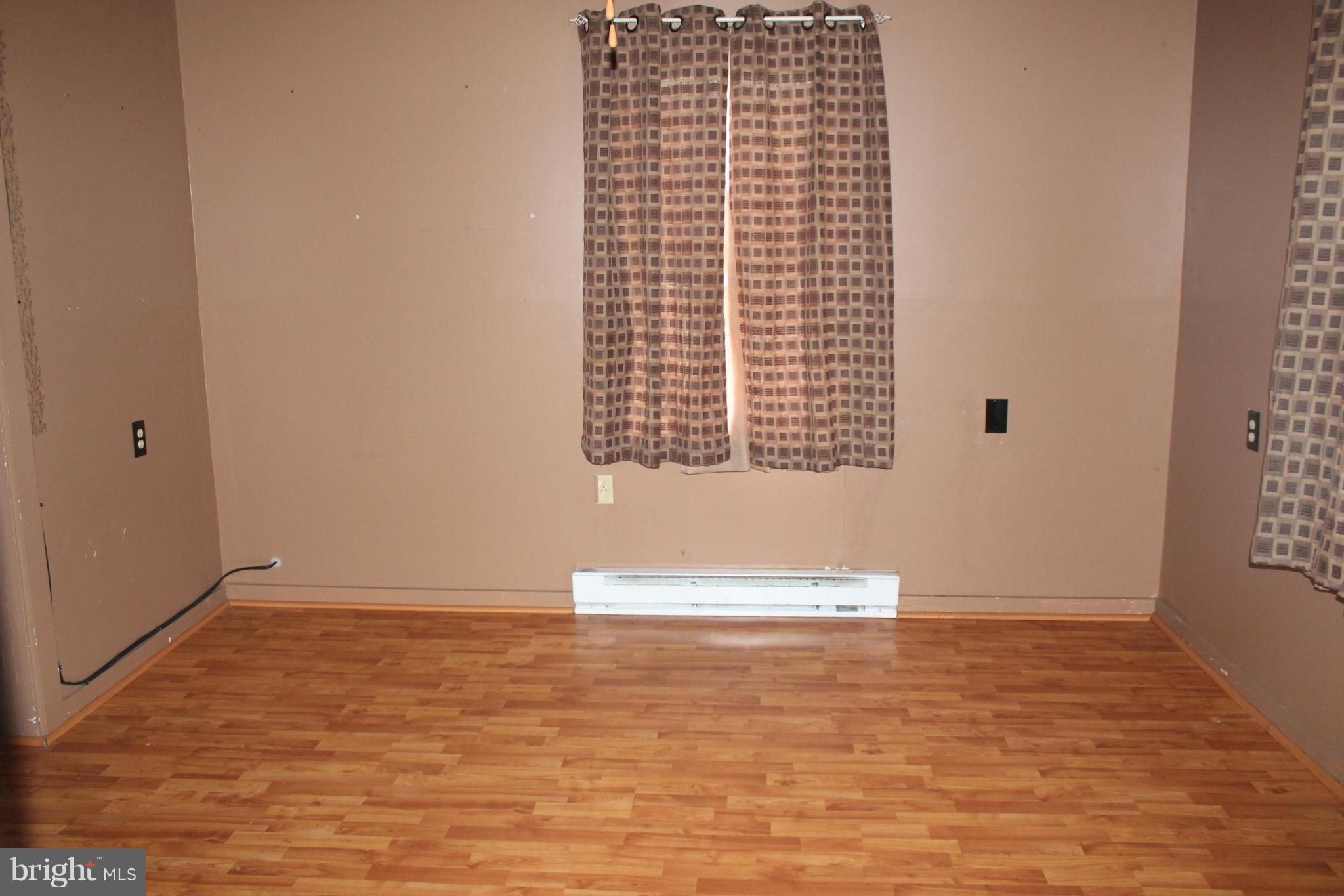 111 South George Street Ranson, WV 25438 - Photo 4 of 6 Living Room