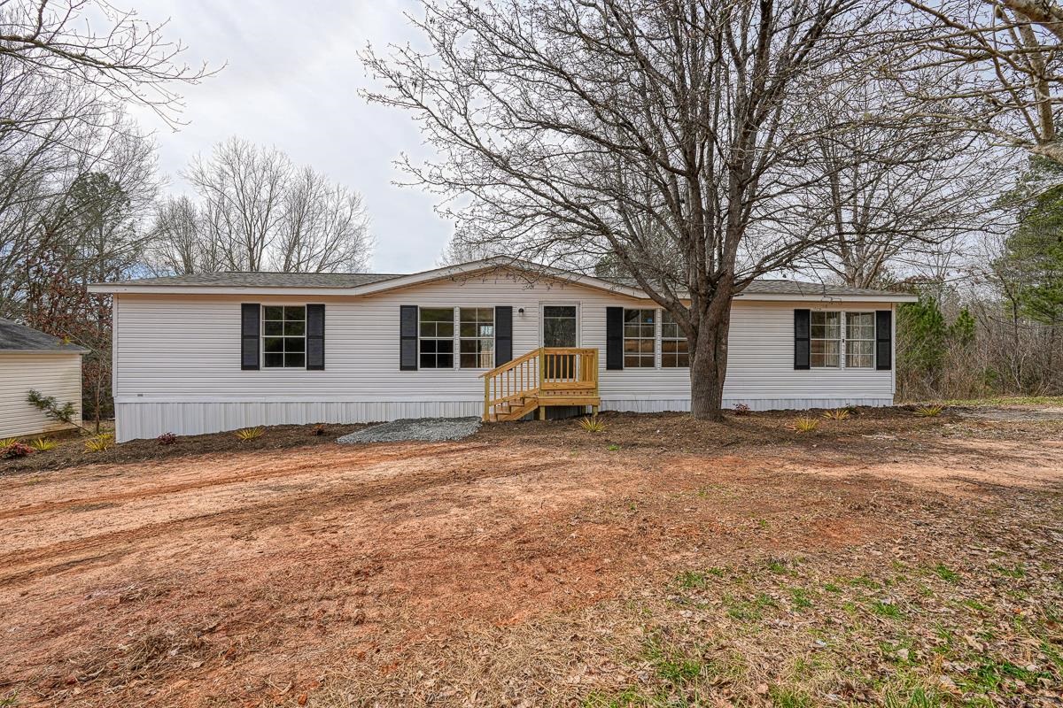 2460 Grace Chapel Road Enoree, SC 29335 - Photo 1 of 26 Gallery Image 1