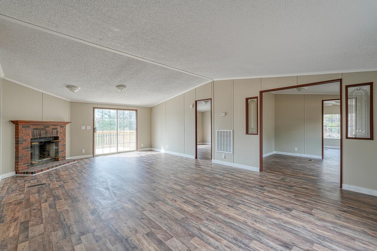 2460 Grace Chapel Road Enoree, SC 29335 - Photo 4 of 26 Gallery Image 4
