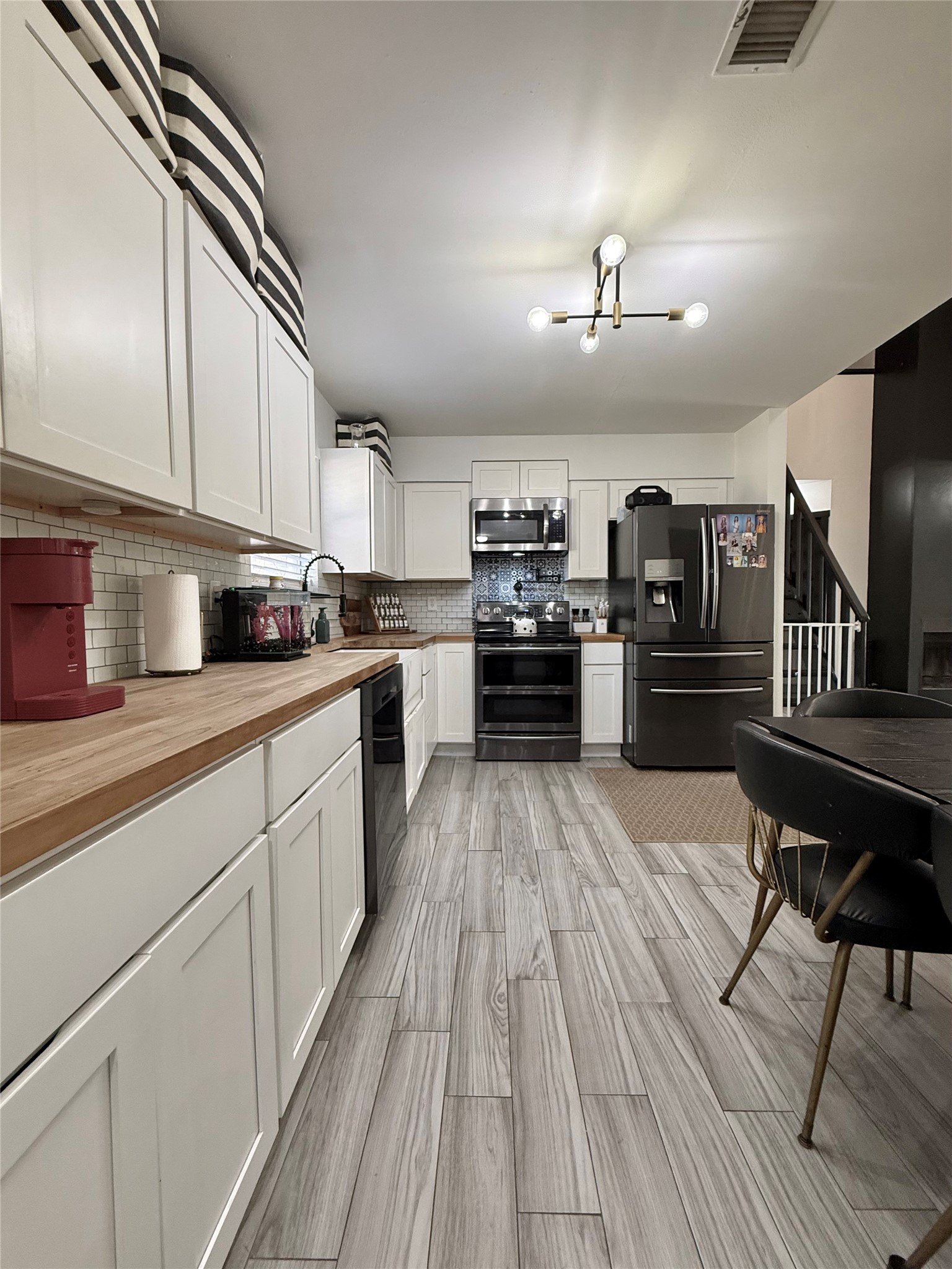 6165 North Linscomb Road Vidor, TX 77662 - Photo 13 of 33