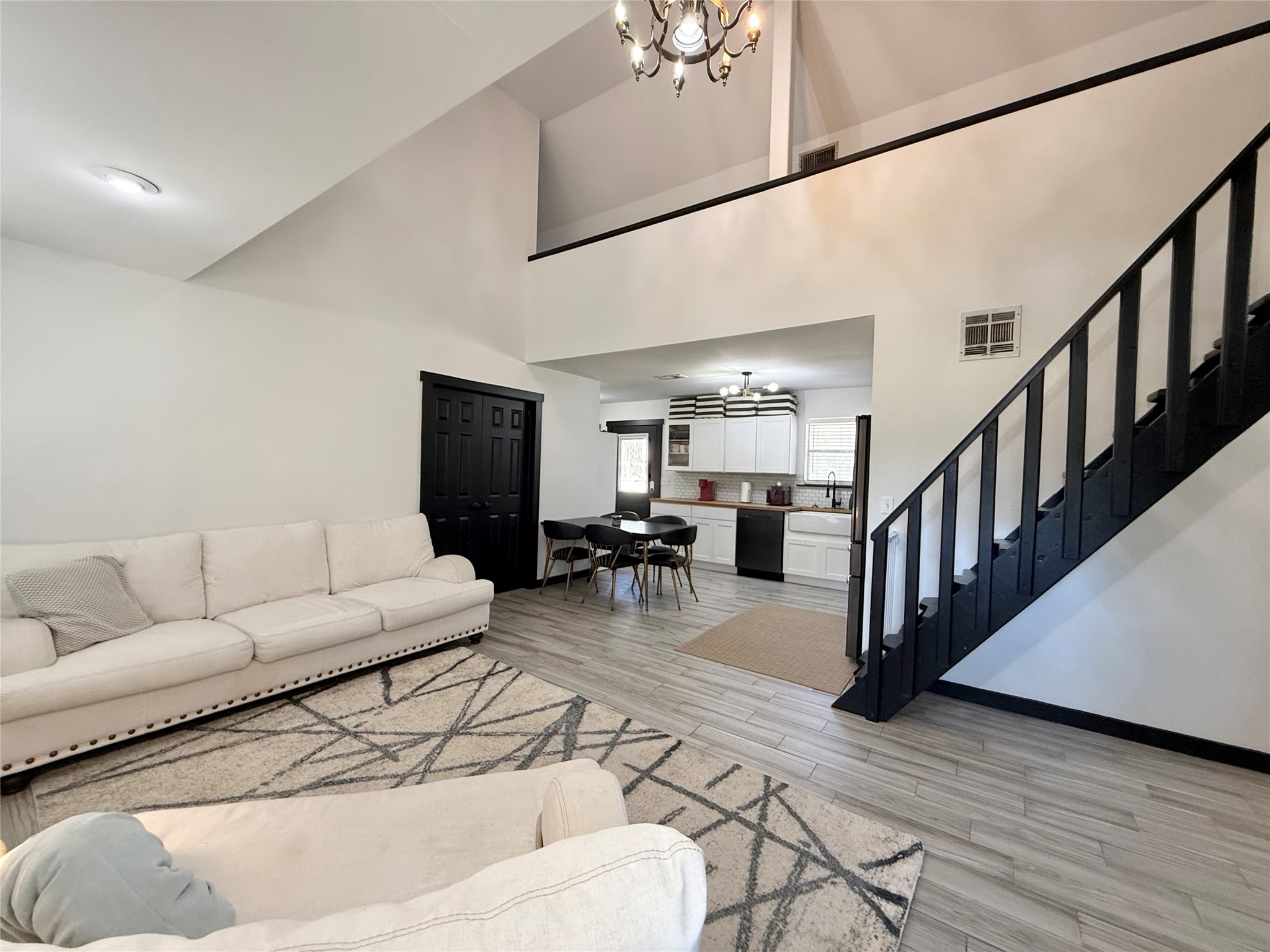 6165 North Linscomb Road Vidor, TX 77662 - Photo 19 of 33