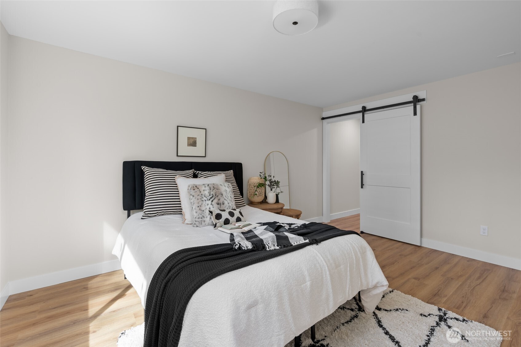 13294 Thompson Road Anacortes, WA 98221 - Photo 21 of 40 Gallery Image 21